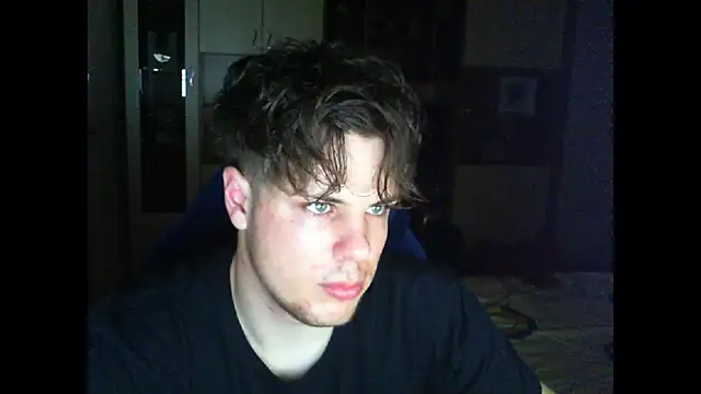 GymGuy0505 online show from April 2026 10:26:02 PM