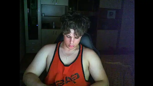 Snapshot of GymGuy0505 chatting on May 2026 09:56:02 PM GymGuy0505 online show from May 2026 09:56:02 PM