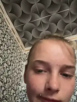 Snapshot of Barbika19 chatting on June 2026 10:40:01 AM Barbika19 online show from June 2026 10:40:01 AM