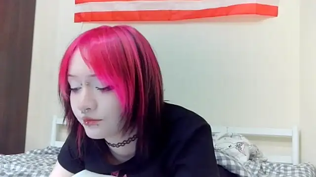 Shine Luna online show from February 2026 08:27:02 PM