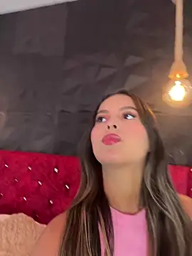 Valeria-escobar online show from February 2026 01:31:02 PM