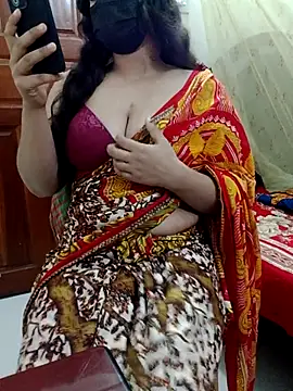 nosrat014 online show from February 2026 05:19:01 PM