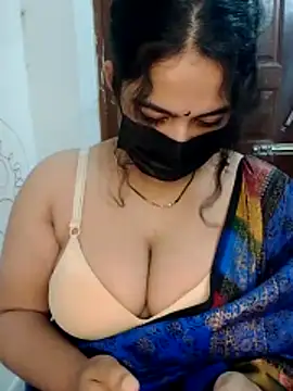 nosrat014 online show from April 2026 10:12:02 AM