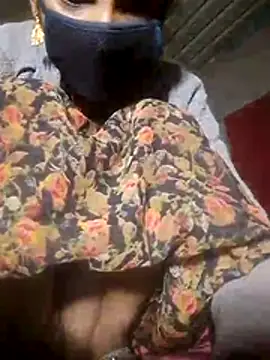 Laxmi9090 online show from December 2025 11:57:02 PM