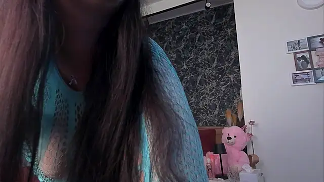 ZuriSaint online show from July 2026 11:05:02 AM