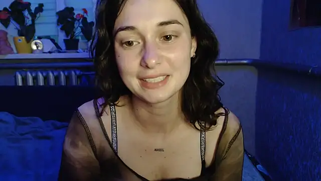Snapshot of Angelik5371 chatting on July 2026 06:35:02 PM Angelik5371 online show from July 2026 06:35:02 PM