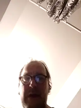 Snapshot of Olivassl22 chatting on February 2026 10:50:01 PM Olivassl22 online show from February 2026 10:50:01 PM