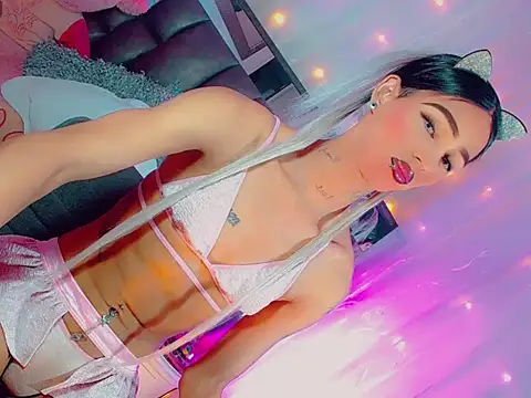 agathaferrer3 online show from February 2026 07:24:01 AM