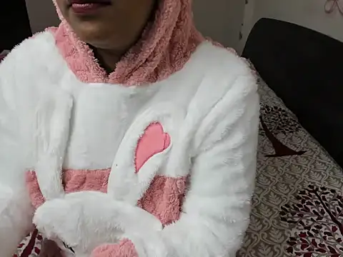 Snapshot of Its-rousee chatting on December 2025 05:09:01 PM Its-rousee online show from December 2025 05:09:01 PM