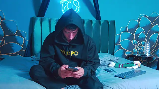 MagnusKnight  online show from January 2026 12:08:02 PM