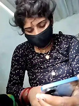 Snapshot of Sweet_Couple_01 chatting on May 2026 10:21:01 AM Sweet Couple 01 online show from May 2026 10:21:01 AM