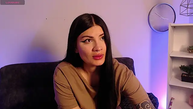 Snapshot of Lunaclarx chatting on December 2025 12:11:02 PM Lunaclarx online show from December 2025 12:11:02 PM