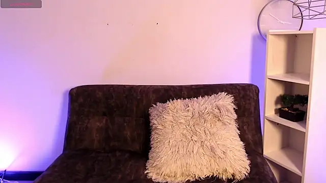 Snapshot of Lunaclarx chatting on December 2025 12:12:02 PM Lunaclarx online show from December 2025 12:12:02 PM