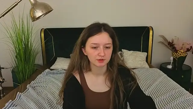 CyrenaLuxe online show from March 2026 08:47:02 AM