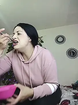 Juli castillo1 online show from March 2026 01:38:02 PM