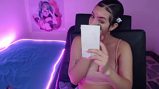 Snapshot of kari-10 chatting on January 2026 01:37:02 PM kari-10 online show from January 2026 01:37:02 PM