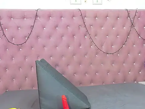 Snapshot of ValentinaFranco1 chatting on January 2026 08:44:02 PM ValentinaFranco1 online show from January 2026 08:44:02 PM