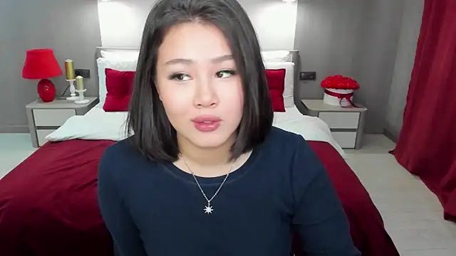 Brunette Charm online show from February 2026 11:09:02 AM