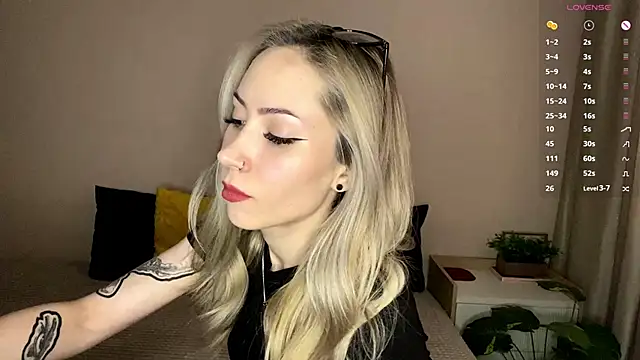 sun under skyy online show from February 2026 08:29:01 AM