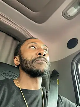 Snapshot of Pleasure_Overlord chatting on February 2026 06:25:01 PM Pleasure Overlord online show from February 2026 06:25:01 PM