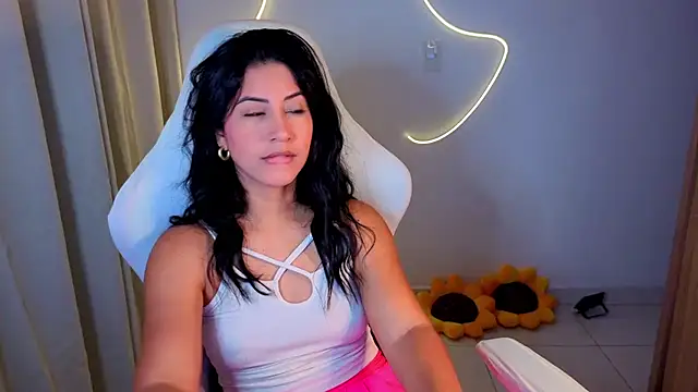 Snapshot of chloebum_ chatting on January 2026 11:03:02 AM chloebum online show from January 2026 11:03:02 AM