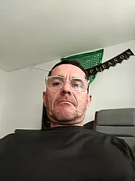 Snapshot of Maxhot3108 chatting on March 2026 07:09:01 PM Maxhot3108 online show from March 2026 07:09:01 PM