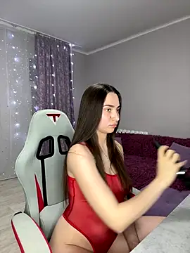 Lina          online show from January 2026 11:18:01 PM