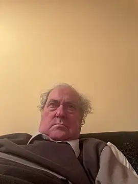 csikar online show from March 2026 09:22:02 PM