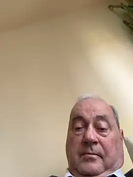 csikar online show from April 2026 10:02:02 AM