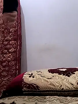 Snapshot of twinkarabboy chatting on January 2026 09:18:01 PM twinkarabboy online show from January 2026 09:18:01 PM