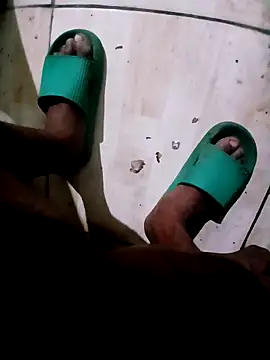 Izacutan online show from April 2026 07:56:01 PM