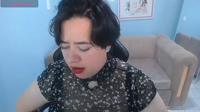 Snapshot of samythomas_t chatting on December 2025 02:51:02 AM samythomas t online show from December 2025 02:51:02 AM