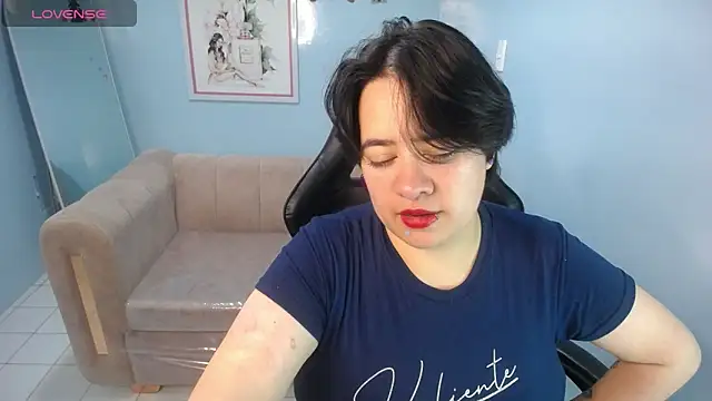 Snapshot of samythomas_t chatting on January 2026 02:25:02 AM samythomas t online show from January 2026 02:25:02 AM