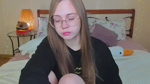 Snapshot of miya_soft chatting on June 2026 01:40:02 AM miya soft online show from June 2026 01:40:02 AM