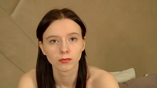 ArinaKubrick online show from April 2026 04:29:01 PM