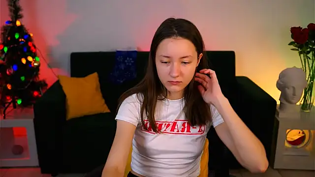 Snapshot of LuluPatterson chatting on January 2026 08:05:01 AM LuluPatterson online show from January 2026 08:05:01 AM