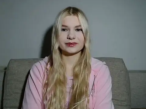 Snapshot of GeorginaLovely chatting on January 2026 04:11:02 PM GeorginaLovely online show from January 2026 04:11:02 PM