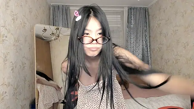 amiya cute online show from March 2026 04:17:02 PM