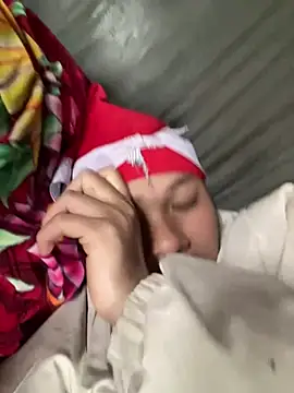 Snapshot of Nika-be chatting on January 2026 03:33:01 AM Nika-be online show from January 2026 03:33:01 AM