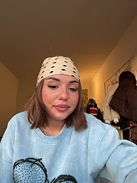 Snapshot of SilkyMira chatting on January 2026 02:54:02 PM SilkyMira online show from January 2026 02:54:02 PM