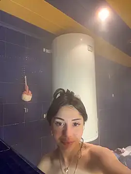 Snapshot of SilkyMira chatting on February 2026 03:11:02 PM SilkyMira online show from February 2026 03:11:02 PM