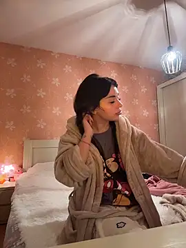 SilkyMira online show from March 2026 06:26:02 PM