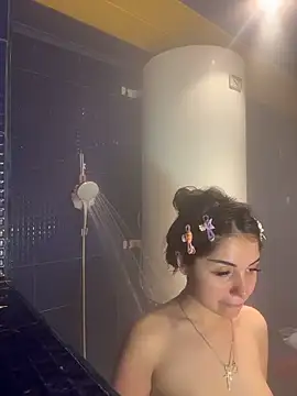 SilkyMira online show from April 2026 05:39:01 PM