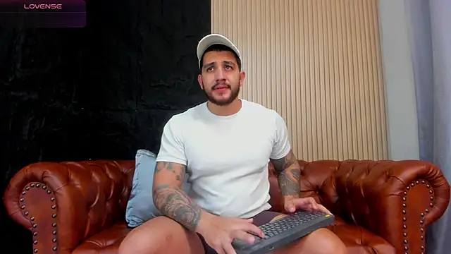 KyleNorth  online show from April 2026 06:56:02 PM