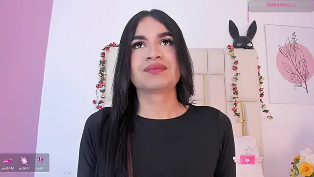 Snapshot of Silvanna-Casstro chatting on January 2026 11:47:01 AM Silvanna-Casstro online show from January 2026 11:47:01 AM