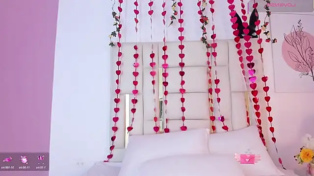 Snapshot of Silvanna-Casstro chatting on January 2026 11:48:02 AM Silvanna-Casstro online show from January 2026 11:48:02 AM