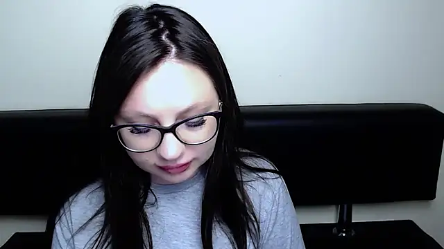 LiliaErmi online show from May 2026 06:09:01 AM