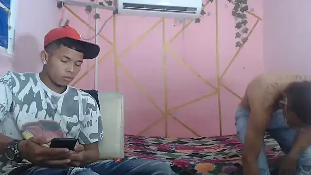 twobigscock23 online show from April 2026 02:00:02 AM