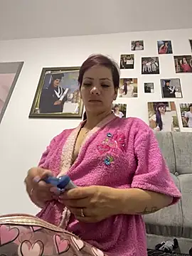 Snapshot of Scarlett__Noir chatting on June 2026 05:14:01 PM Scarlett Noir online show from June 2026 05:14:01 PM