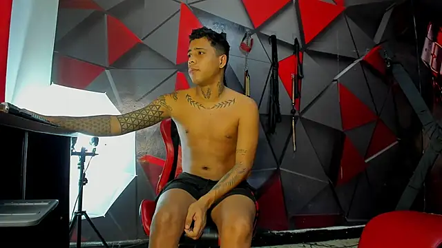 Snapshot of Hot_Boys_69 chatting on February 2026 12:00:01 PM Hot Boys 69 online show from February 2026 12:00:01 PM